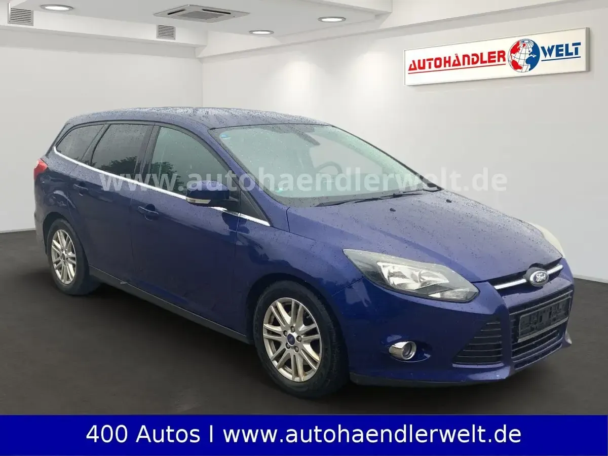 Gebraucht Ford Focus Trend 140 PS (102 kW) 2014 Blau Kombi