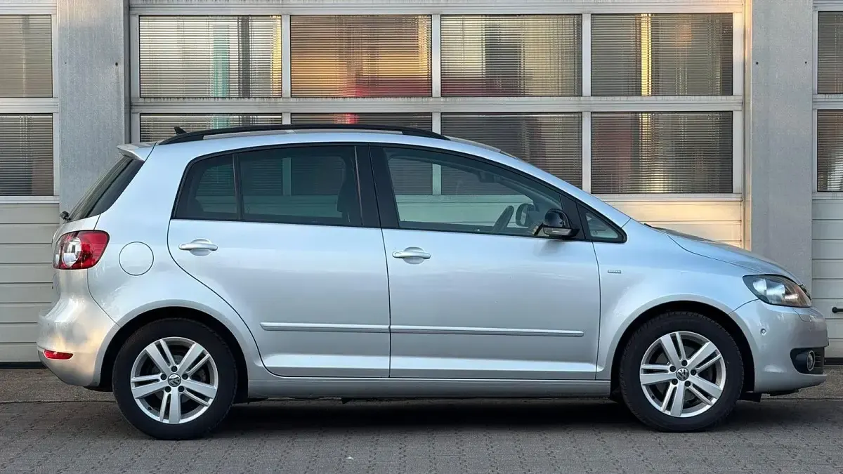 Gebraucht VW Golf Plus Match 122 PS (89 kW) 2013 Grau Van / Kleinbus