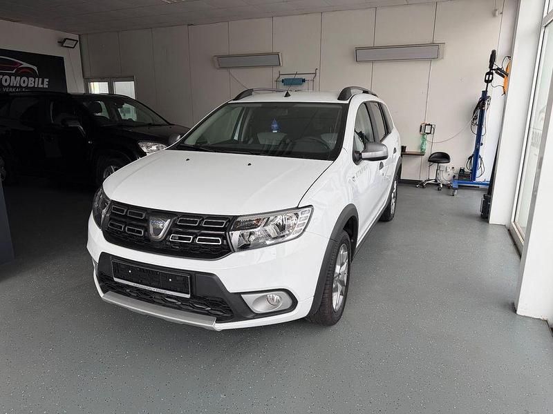 Gebraucht 2020 Dacia Logan Stepway Limousine | 13.490 € (Fairer Preis) - Bild 1/4