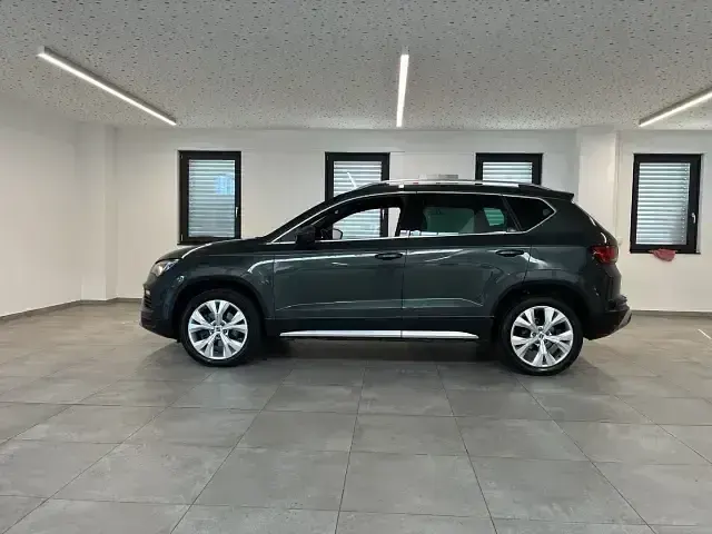 Gebraucht Seat Ateca Beats 150 PS (110 kW) 2021 Camouflage grün SUV