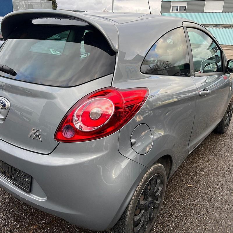 Gebraucht Ford Ka Titanium 69 PS (50 kW) 2011 Grau Kleinwagen