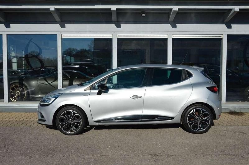 Gebraucht Renault Clio IV Bose Edition 90 PS (66 kW) 2019 Platingrau Kleinwagen
