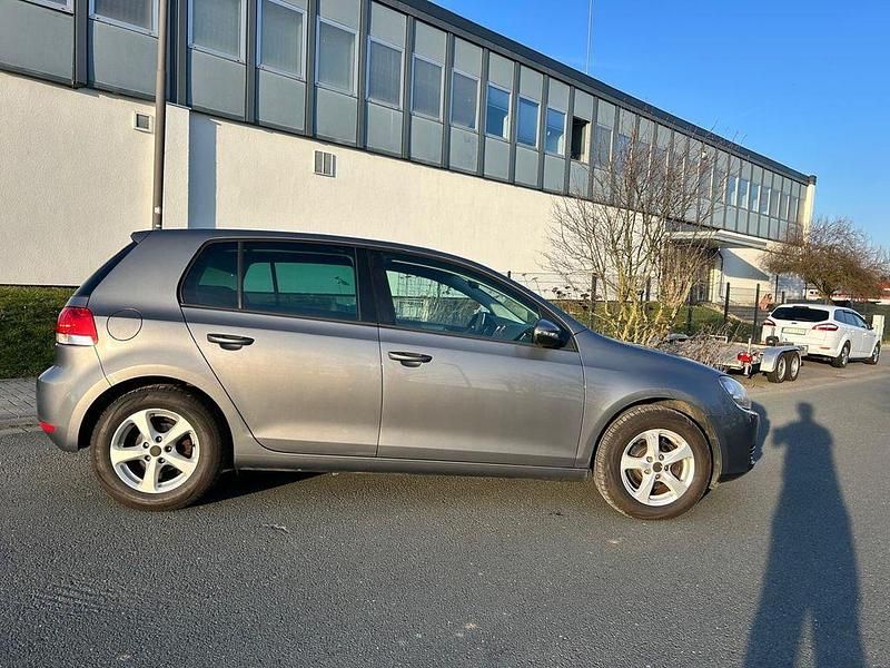Gebraucht VW Golf VI Trendline 80 PS (58 kW) 2008 Grau Kleinwagen