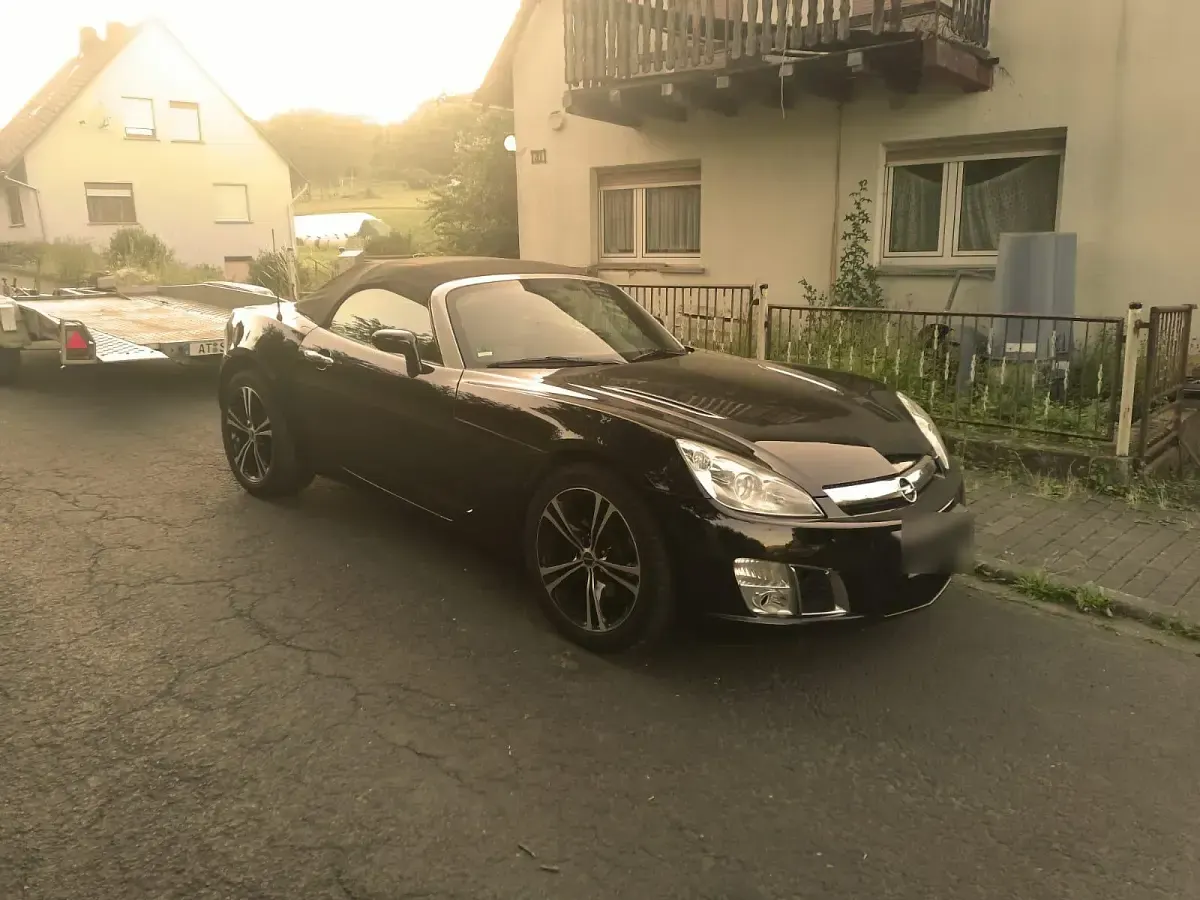 Usata Opel GT 265 CV (194 kW) 2009 Nero Cabrio