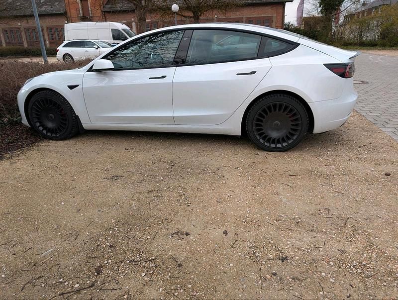 Gebraucht Tesla Model 3 Performance 377 kW (513 PS) 2023 Weiß Limousine