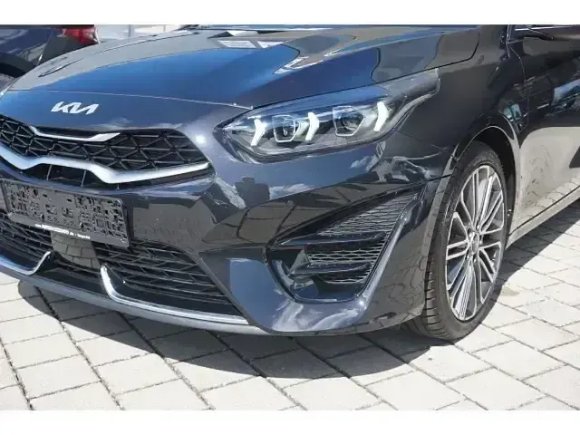 Neu Kia Ceed Sportswagon GT-Line 140 PS (102 kW) 2025 Schwarz Kombi