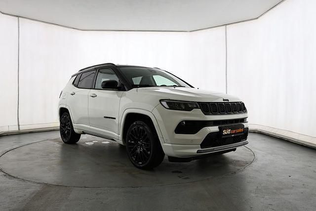 Weiß Gebraucht 2022 Jeep Compass SUV | 21.950 € (Guter Preis) - Bild 1/4