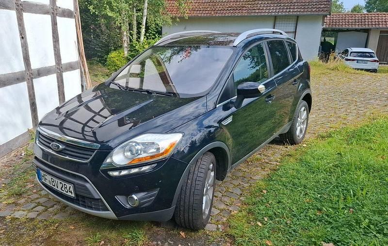 Schwarz Gebraucht 2012 Ford Kuga Titanium SUV | 4.400 € (Guter Preis) - Bild 1/4