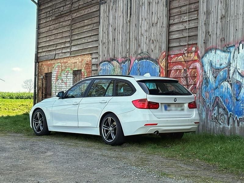 Usata BMW 318 Performance 143 CV (105 kW) 2013 Bianco Station wagon