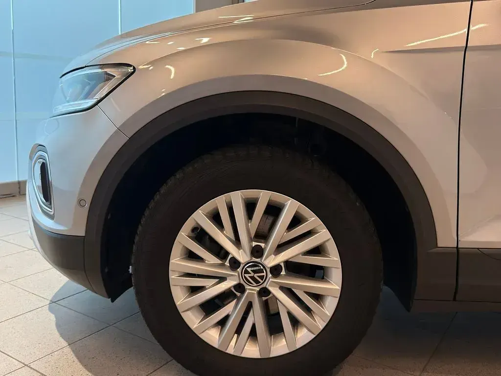 Gebraucht VW T-Roc Life 110 PS (80 kW) 2023 Silber SUV