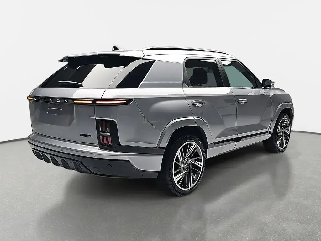 Neu KGM Actyon 163 PS (119 kW) 2026 Silber SUV