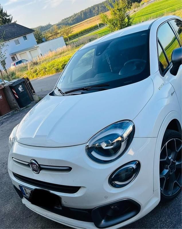 Weiß Gebraucht 2021 Fiat 500X Sport SUV | 18.999 € (Etwas zu teuer) - Bild 1/4