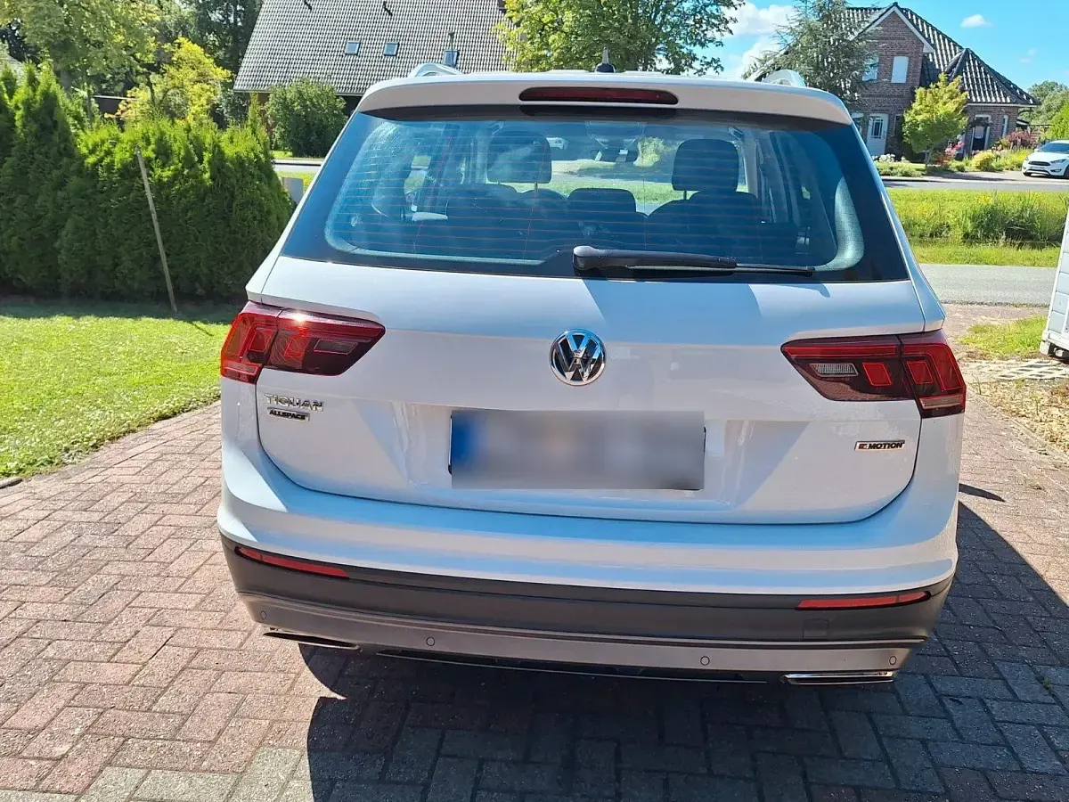 Gebraucht VW Tiguan Allspace United 150 PS (110 kW) 2020 Weiß SUV