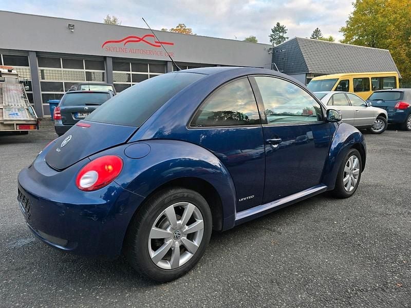 Gebraucht VW Beetle United 115 PS (84 kW) 2008 Blau Kleinwagen