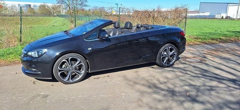 Gebraucht Opel Cascada Innovation 170 PS (125 kW) 2014 Schwarz Cabrio