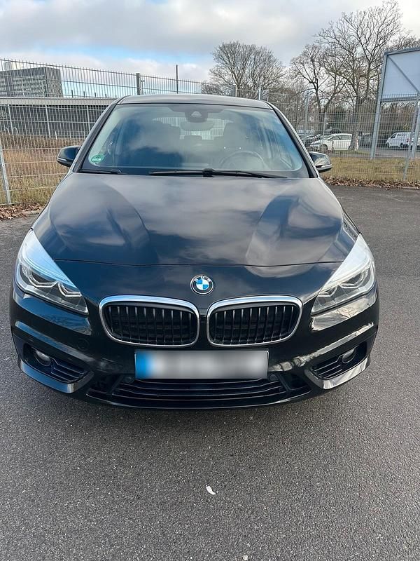 Gebraucht BMW 220 Sport Line 192 PS (141 kW) 2017 Schwarz Van / Kleinbus