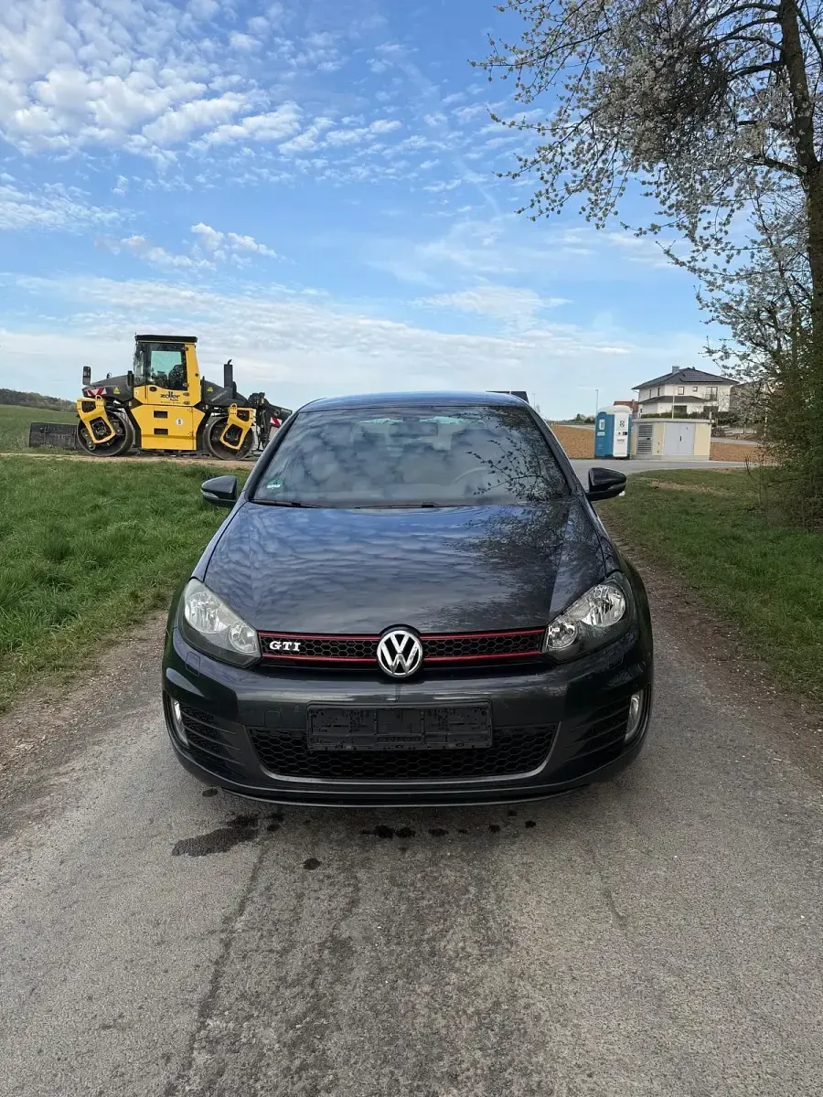 Gebraucht VW Golf VI GTI 211 PS (155 kW) 2009 Grau Kleinwagen