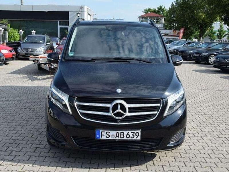 Gebraucht Mercedes V200 190 PS (139 kW) 2015 Schwarz Van / Kleinbus