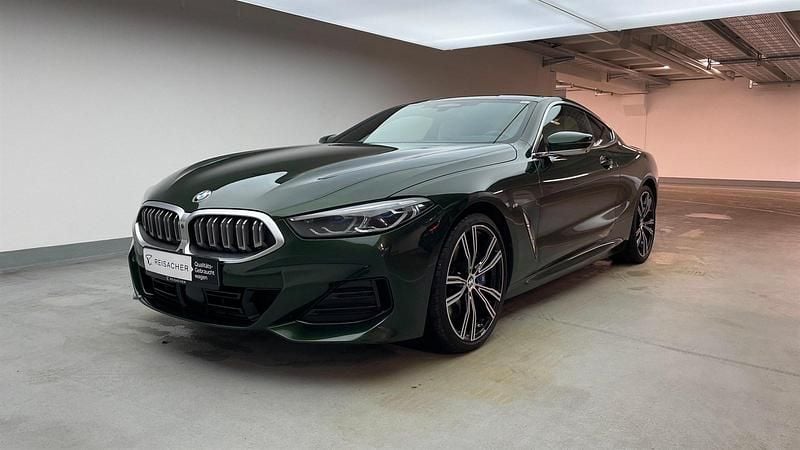 Gebraucht BMW 840 Efficient Dynamics 340 PS (250 kW) 2022 Sanremo green metallic Coupé