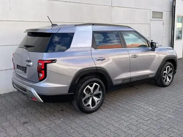 Usata KGM Torres Quartz 163 CV (119 kW) 2025 Andere farbe metallic SUV