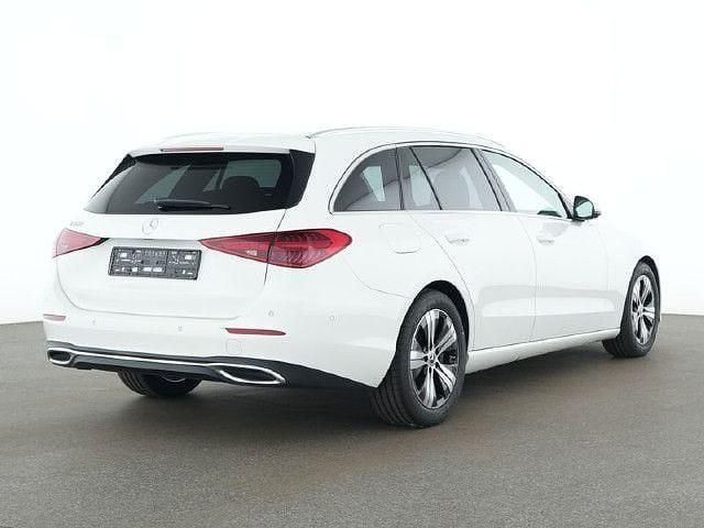 Weiß Gebraucht 2025 Mercedes C180 Avantgarde Limousine | 38.180 € (Fairer Preis) - Bild 1/4