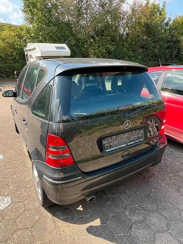 Schwarz Gebraucht 2002 Mercedes A160 Kleinwagen | 849 € (Fairer Preis) - Bild 1/4