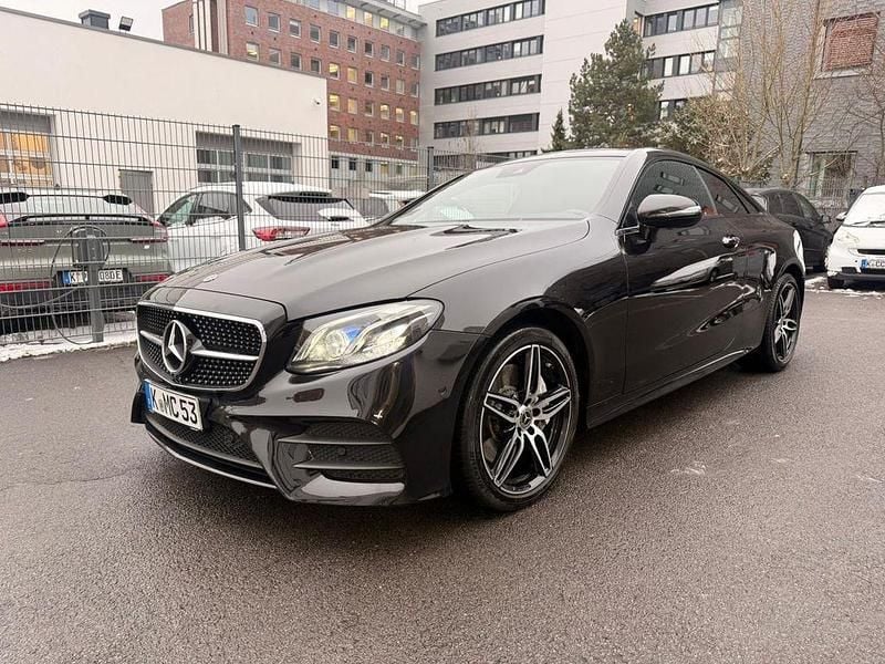Gebraucht Mercedes E400 333 PS (244 kW) 2018 Schwarz Coupé