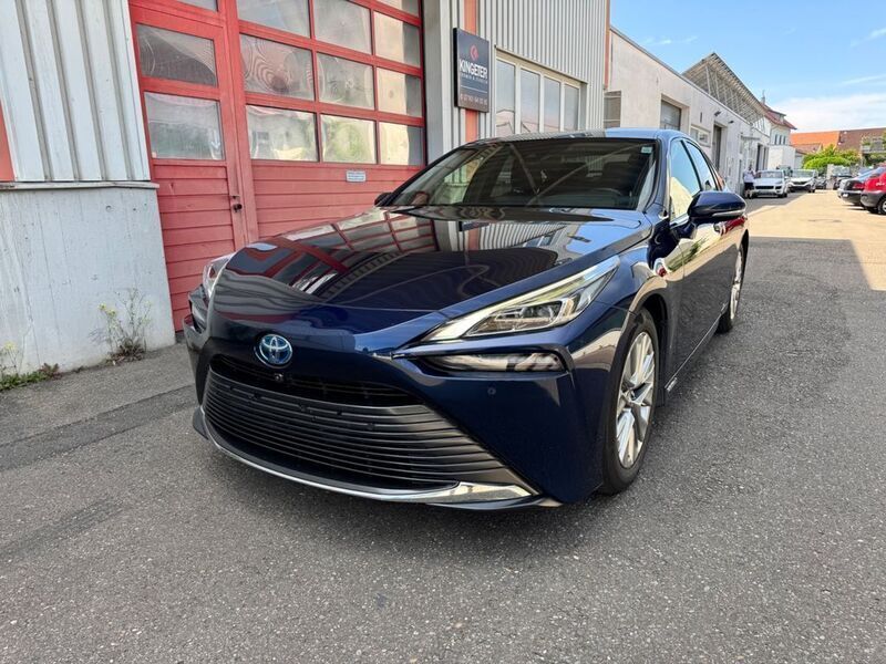 Blau Gebraucht 2022 Toyota Mirai Executive Limousine | 14.999 € (Teuer) - Bild 1/4
