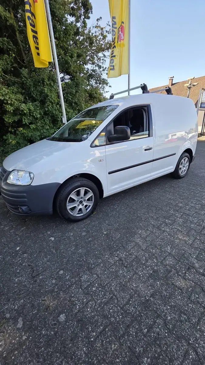 Gebraucht VW Caddy 109 PS (80 kW) 2010 Weiß Van / Kleinbus
