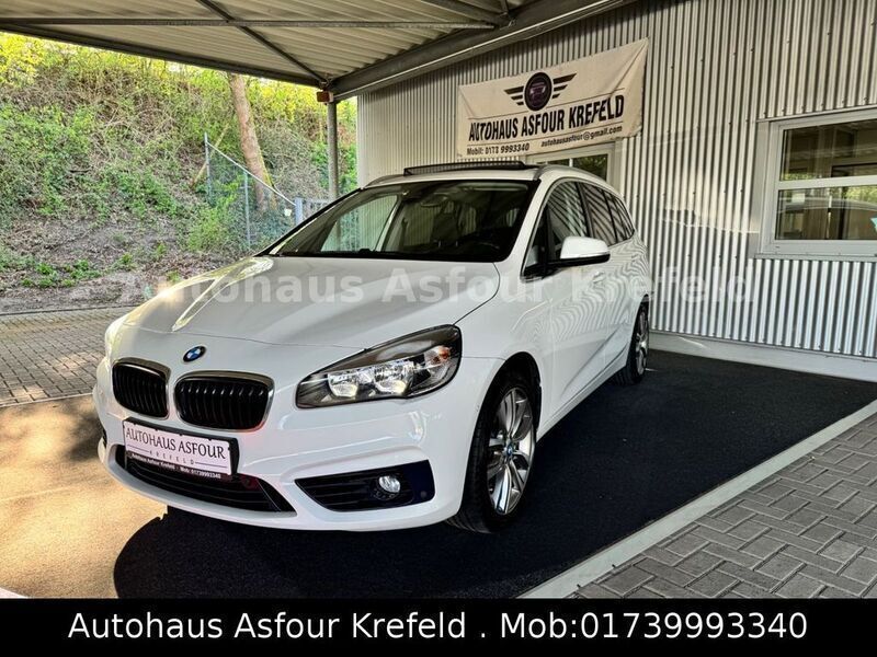 Weiß Gebraucht 2017 BMW 220 Sport Line Kombi | 18.000 € (Fairer Preis) - Bild 1/4