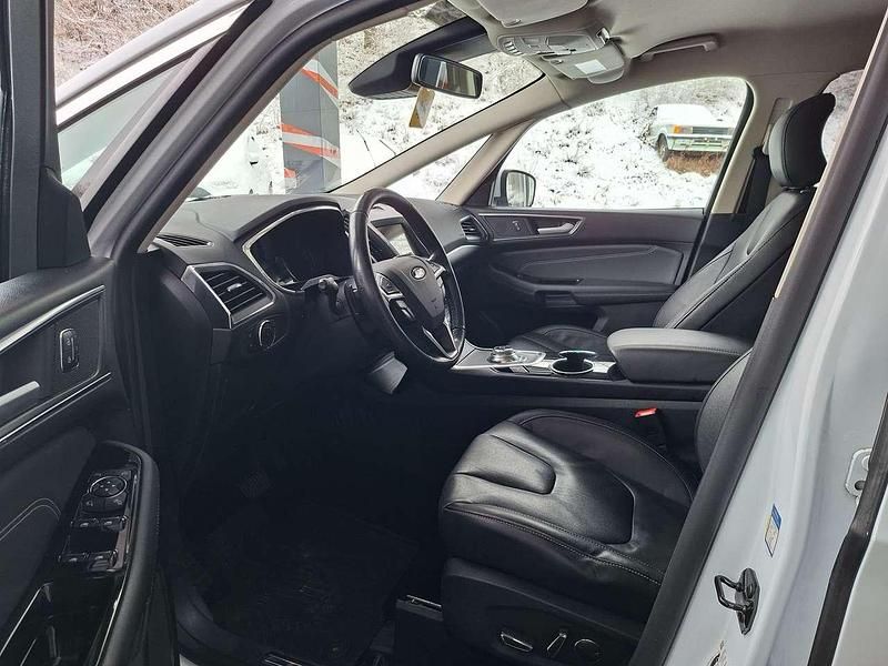 Gebraucht Ford S-MAX Titanium 190 PS (139 kW) 2021 Frostweiß Van / Kleinbus