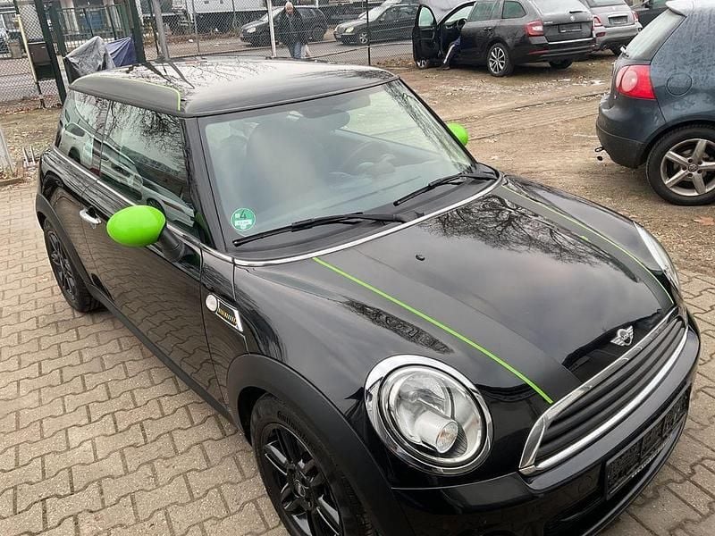 Gebraucht Mini ONE 75 PS (55 kW) 2014 Schwarz Kleinwagen