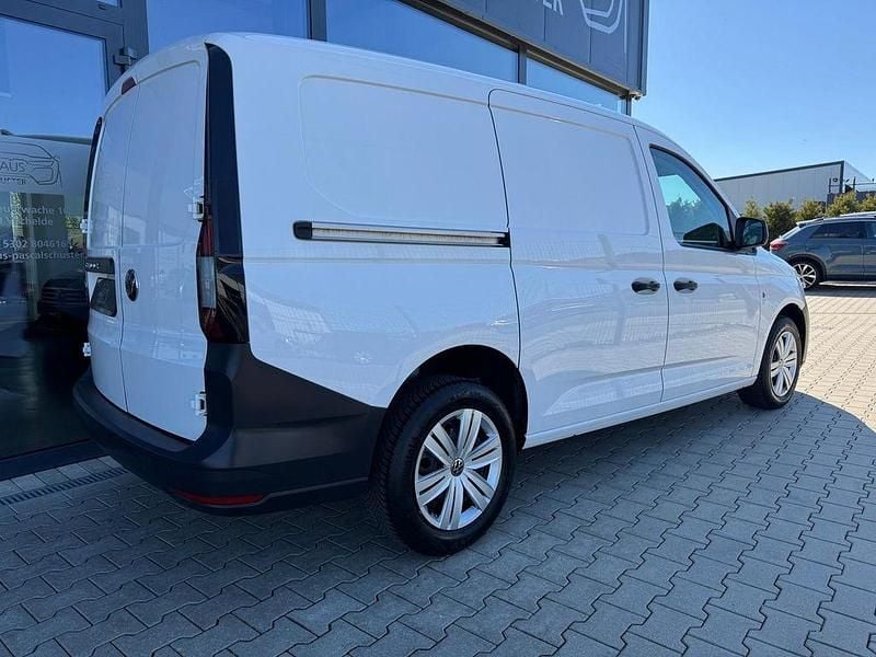 Gebraucht VW Caddy 102 PS (75 kW) 2022 Candyweiß Van / Kleinbus