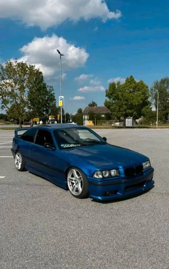 Second-hand BMW 320 150 CP (110 kW) 1992 Albastru Coupe