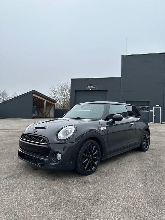 Grau Gebraucht 2017 Mini Cooper SD Kleinwagen | 14.999 € (Fairer Preis) - Bild 1/4