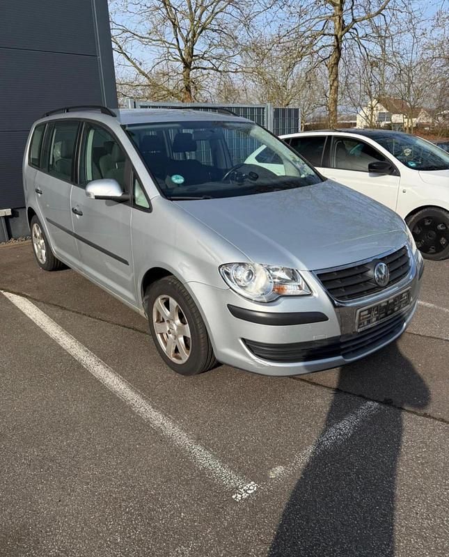 Gebraucht VW Touran 105 PS (77 kW) 2008 Silber Van / Kleinbus
