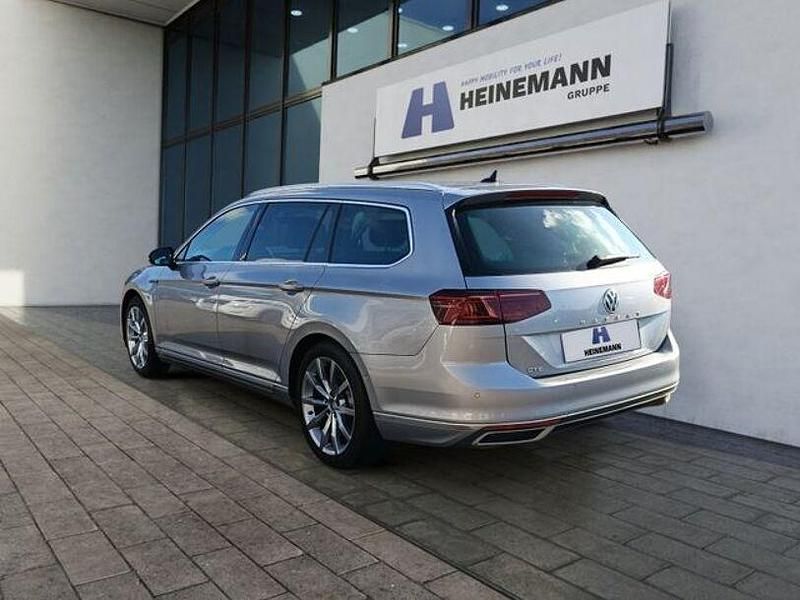 Gebraucht VW Passat GTE 218 PS (160 kW) 2020 Pyritsilber metallic Kombi
