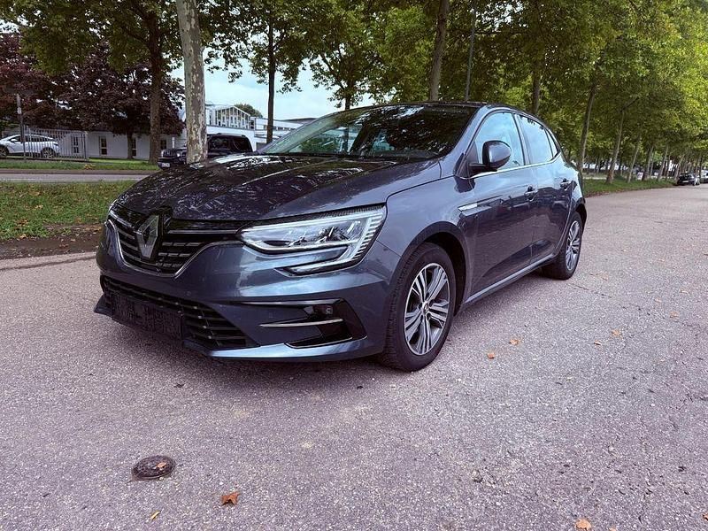 Grau Gebraucht 2021 Renault Mégane IV Intens Limousine | 11.999 € (Etwas zu teuer) - Bild 1/4