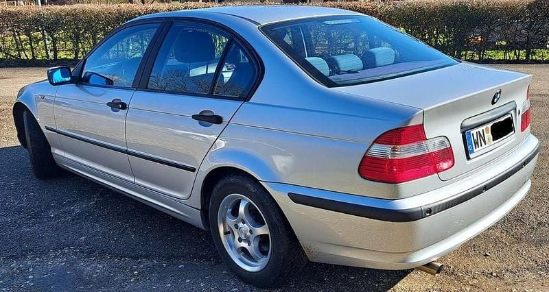 Gebraucht BMW 318 143 PS (105 kW) 2004 Silber Limousine