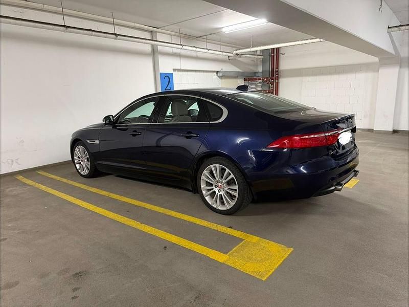 Używany Jaguar XF S 300 KM (220 kW) 2016 Czarny Sedan/Limuzyna