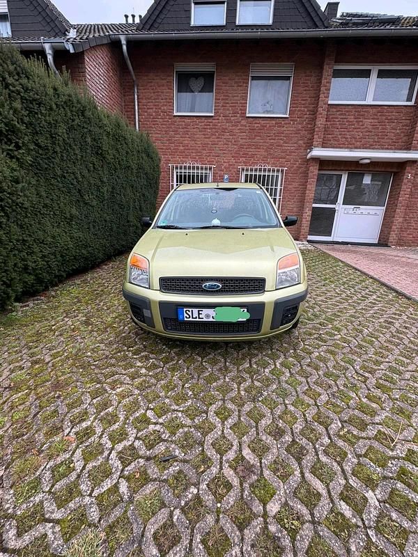 Andere farben Gebraucht 2007 Ford Aerostar Van | 800 € - Bild 1/4