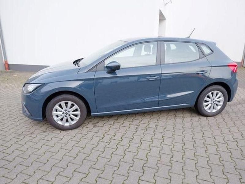 Second-hand Seat Ibiza Reference 80 CP (58 kW) 2025 Albastru Hatchback