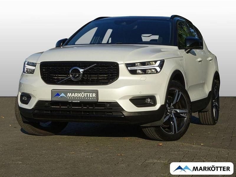 Weiss Gebraucht 2020 Volvo XC40 R-Design SUV | 29.990 € (Fairer Preis) - Bild 1/4