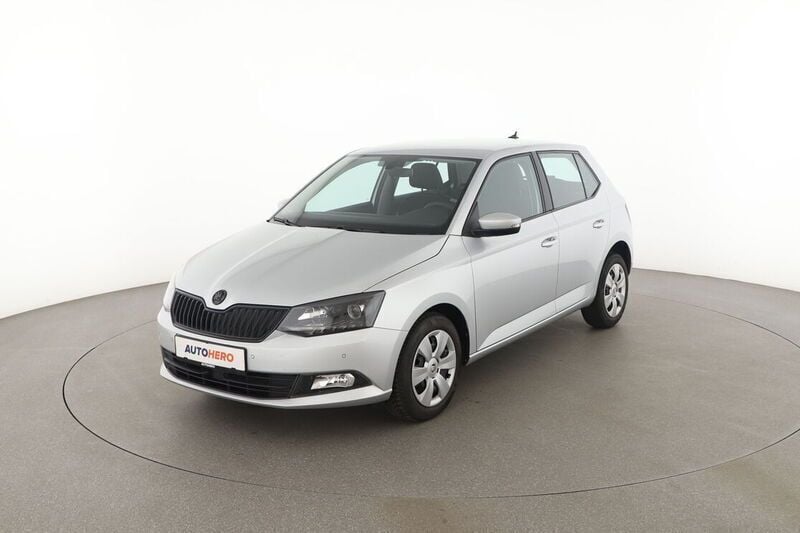 Silber Gebraucht 2018 Skoda Fabia Ambition Limousine | 12.210 € (Fairer Preis) - Bild 1/4