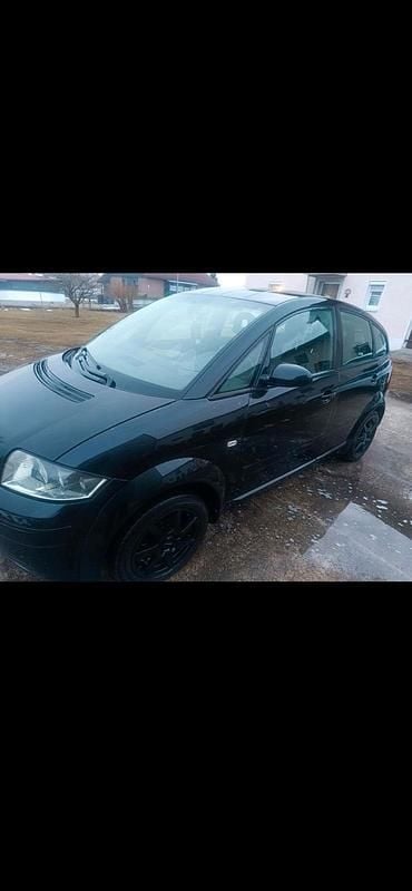 Second-hand Audi A2 75 CP (55 kW) 2003 Negru Hatchback