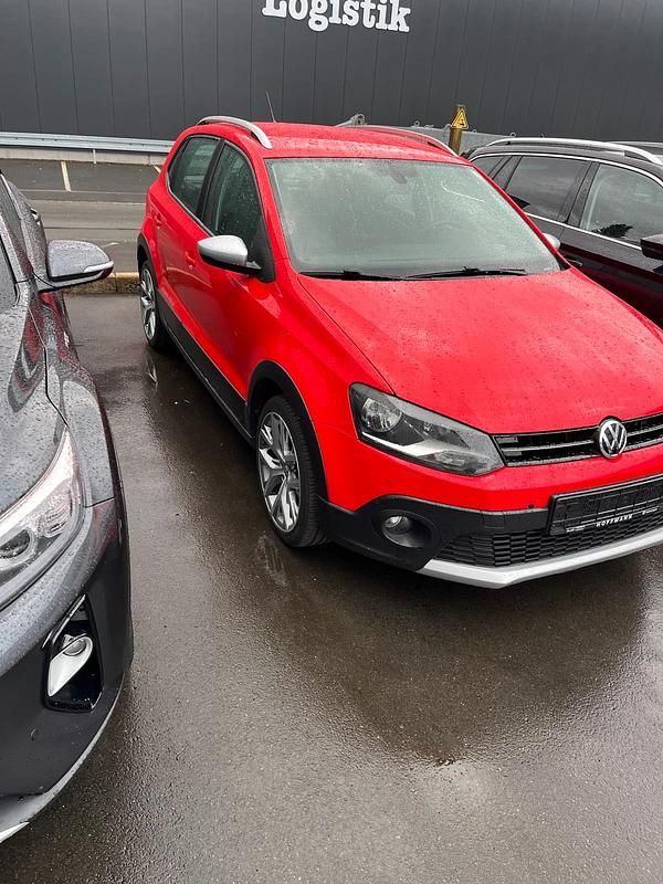 Gebraucht VW Polo Cross 90 PS (66 kW) 2014 Rot Kleinwagen