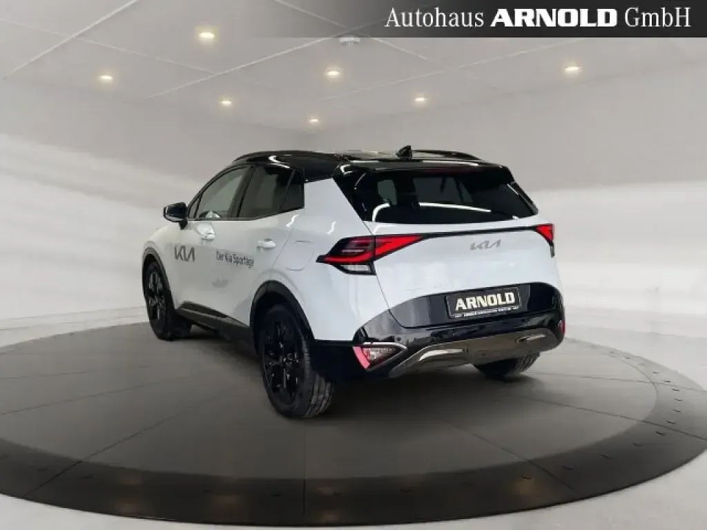 Gebraucht Kia Sportage 179 PS (131 kW) 2024 Carraraweiß/schwarz SUV
