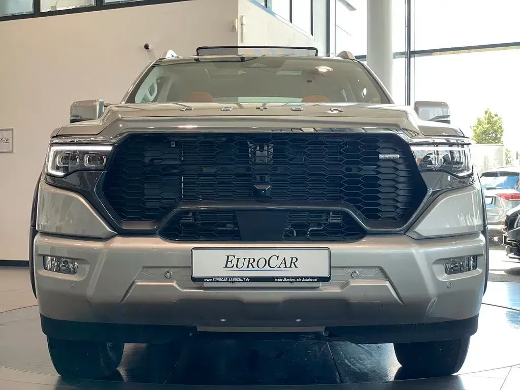 Neu Foton 4 160 PS (117 kW) 2026 Silber SUV