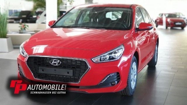 Rot Gebraucht 2020 Hyundai i30 Limousine | 14.990 € (Superpreis) - Bild 1/4
