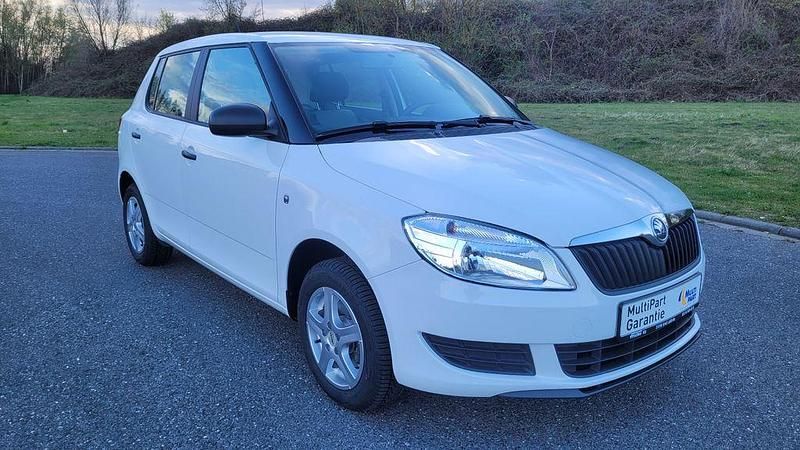 Gebraucht Skoda Fabia Cool Edition 60 PS (44 kW) 2014 Candyweiß Limousine